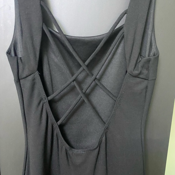 Black Open Back Windsor Dress - Picture 7 of 8